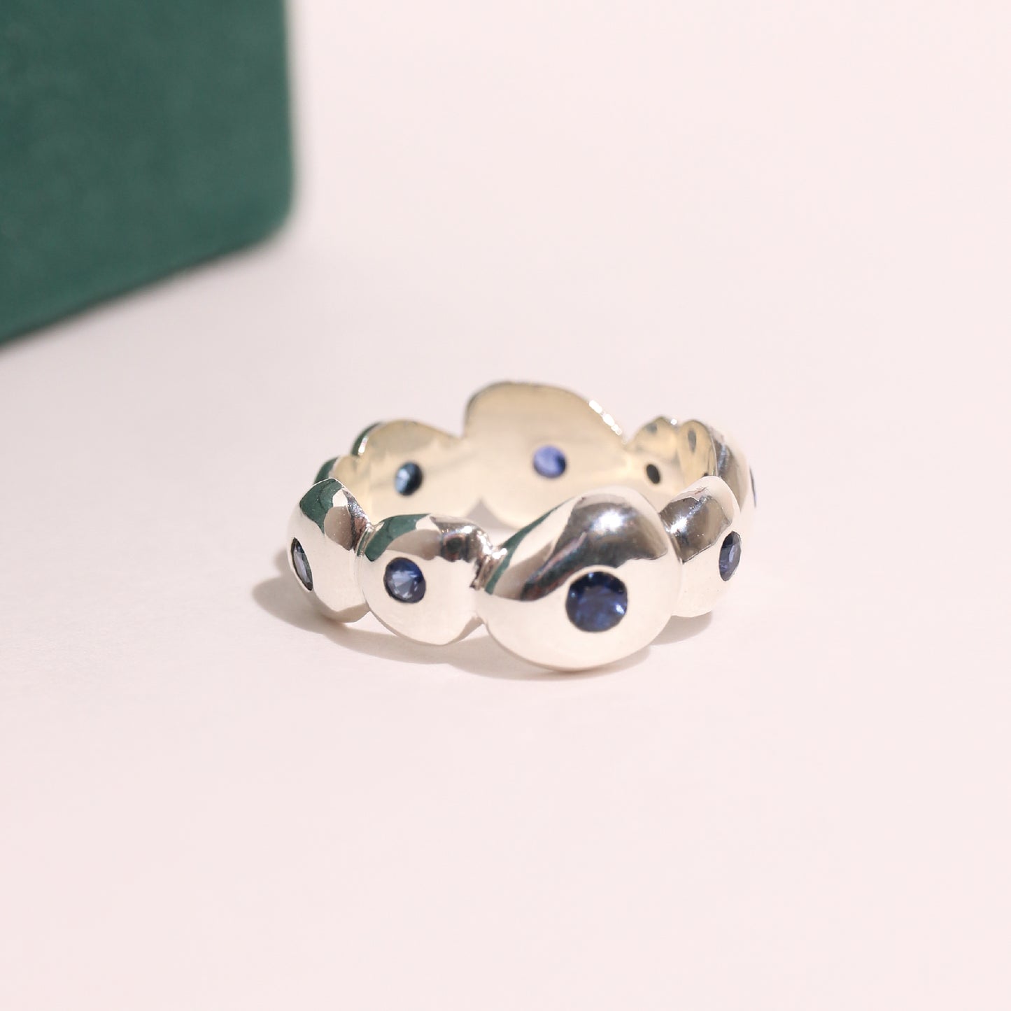 ANILLO CLASTO ZAFIROS